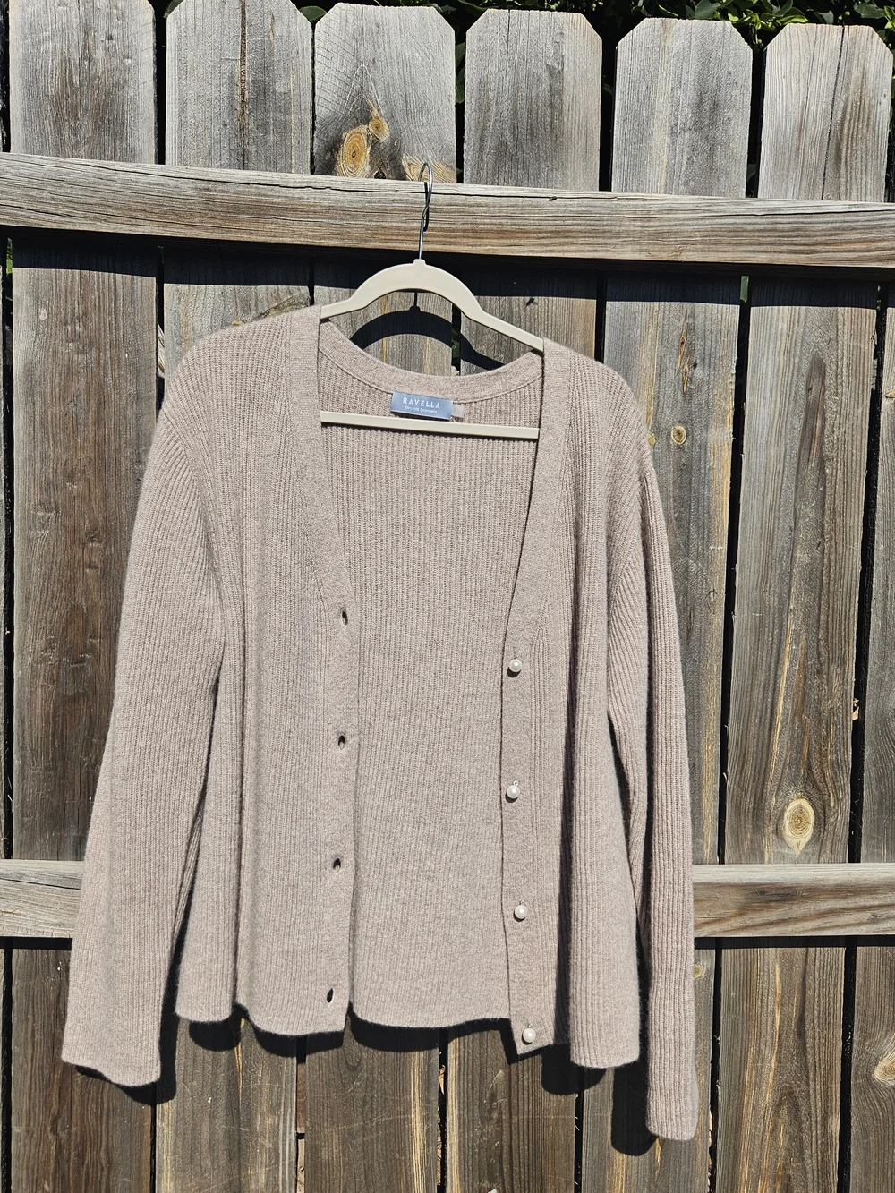 Ravella Valentina Cardigan 100%  Cashmere Pearl Buttons Luxe Oatmeal Size Large